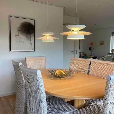 Nice, Bright And Cozy Dwelling For 6-8 Persons Hjørring