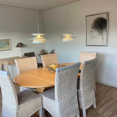 Nice, Bright And Cozy Dwelling For 6-8 Persons Hjørring