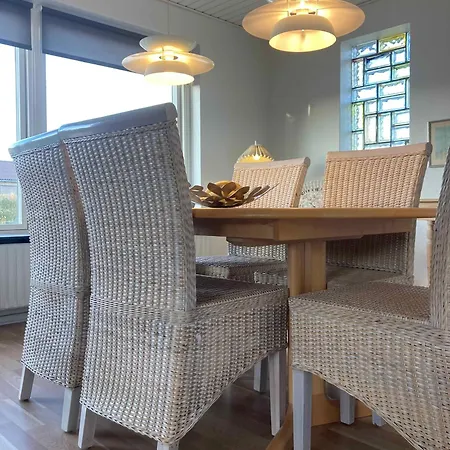 Nice, Bright And Cozy Dwelling For 6-8 Persons * Hjørring